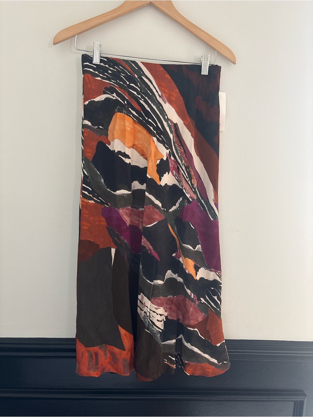 NWT Karen Kane Abstract Print Midi Skirt - Multicolor - SP
